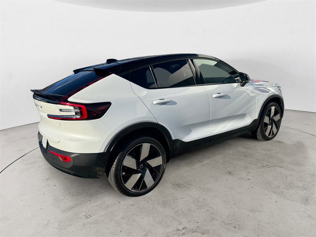 Certified 2022 Volvo C40 P8 Recharge Ultimate image 6