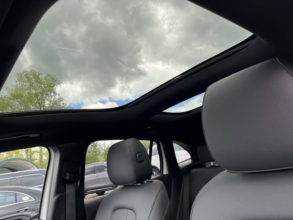 Certified 2025 Mercedes-Benz GLA 250 4MATIC image 24