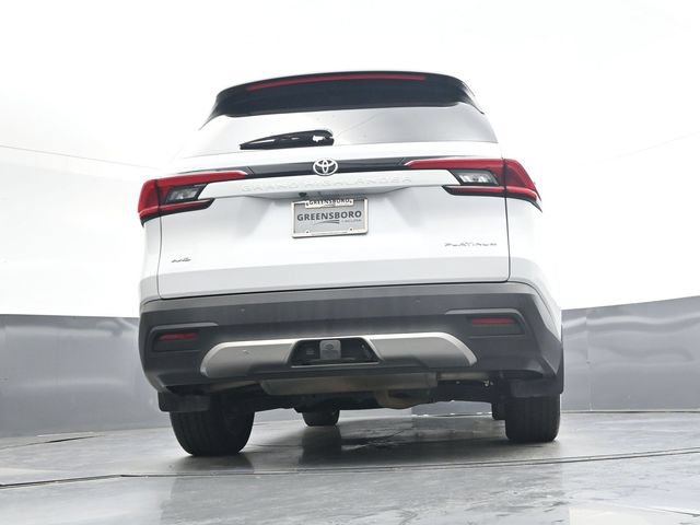 Used 2024 Toyota Grand Highlander AWD image 35
