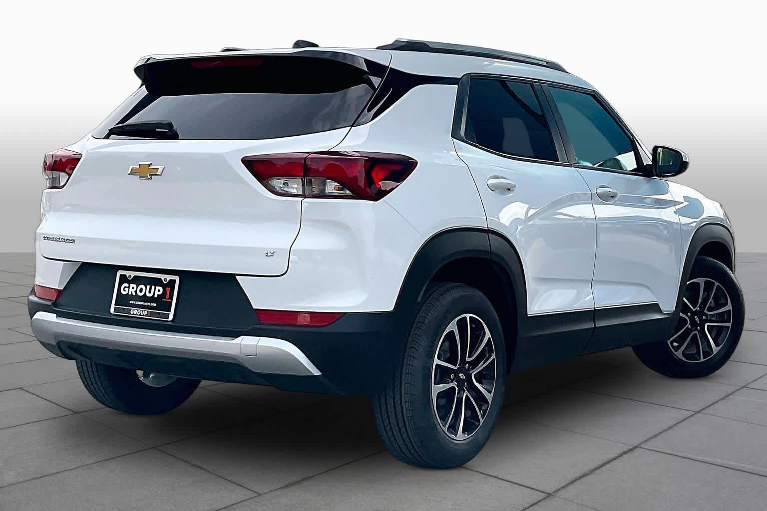 Used 2025 Chevrolet TrailBlazer LT FWD image 13