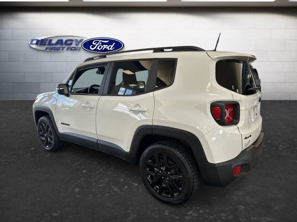 Used 2022 Jeep Renegade Altitude w/ Convenience Group image 3