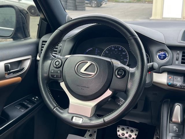 Used 2014 Lexus CT 200h w/ F Sport w/Nuluxe Interior image 14