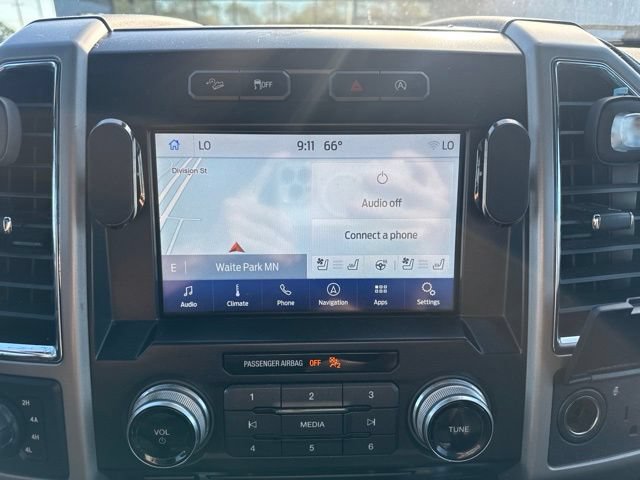 Used 2017 Ford F150 Lariat w/ Equipment Group 502A Luxury AWD/4WD image 19