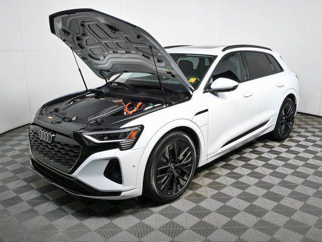 Used 2024 Audi Q8 e-tron Premium Plus AWD/4WD image 35