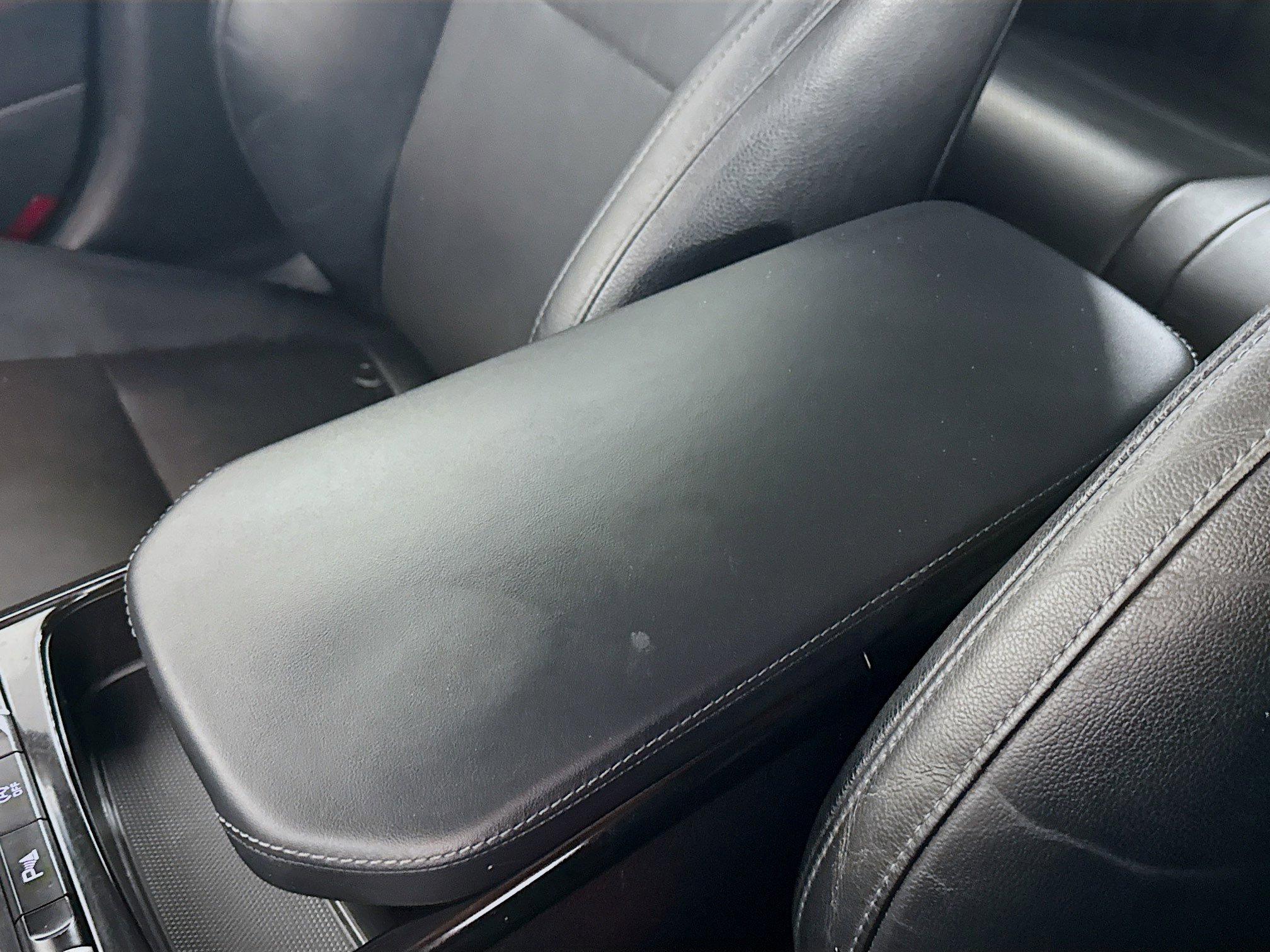 Used 2018 Kia Stinger image 18