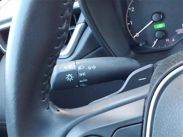 Used 2023 Toyota Corolla Cross SE image 24