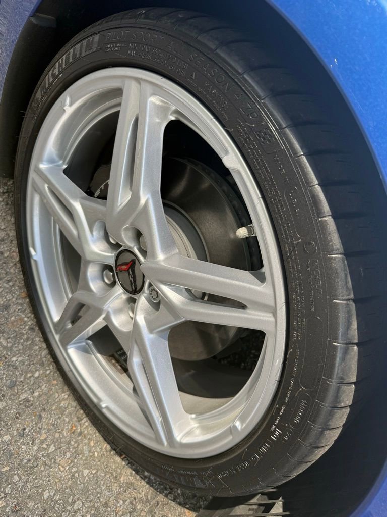 Used 2023 Chevrolet Corvette Stingray Preferred Conv w/ 2LT image 2