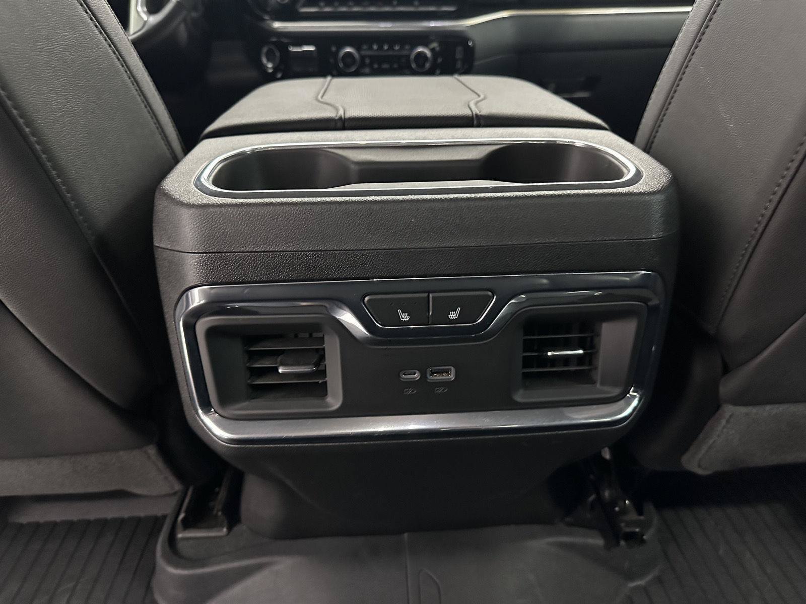 Used 2025 Chevrolet Silverado 3500 LTZ w/ LTZ Plus Package AWD/4WD image 23