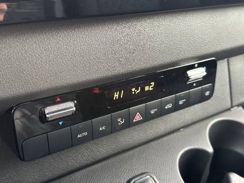 Used 2023 Mercedes-Benz Sprinter 3500 w/ Parking Package image 19