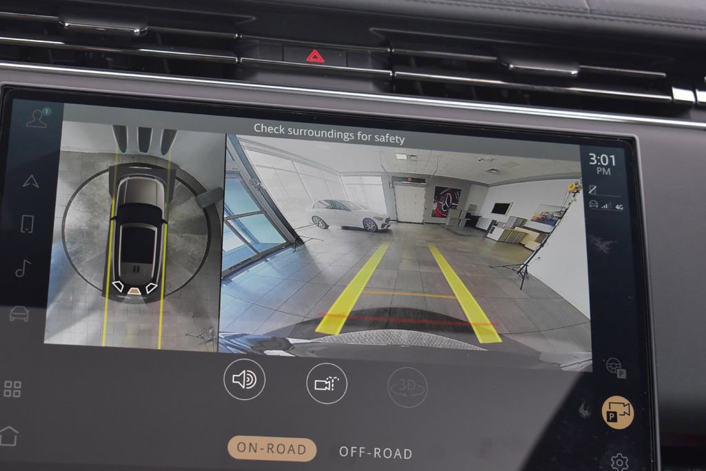 Used 2023 Land Rover Range Rover SE image 21