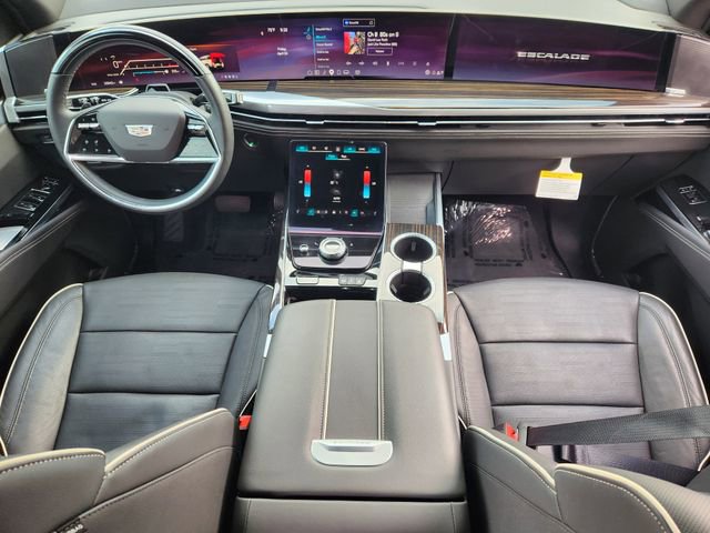 Used 2025 Cadillac Escalade ESV Premium Luxury w/ LPO, Floor Liner Package AWD/4WD image 28