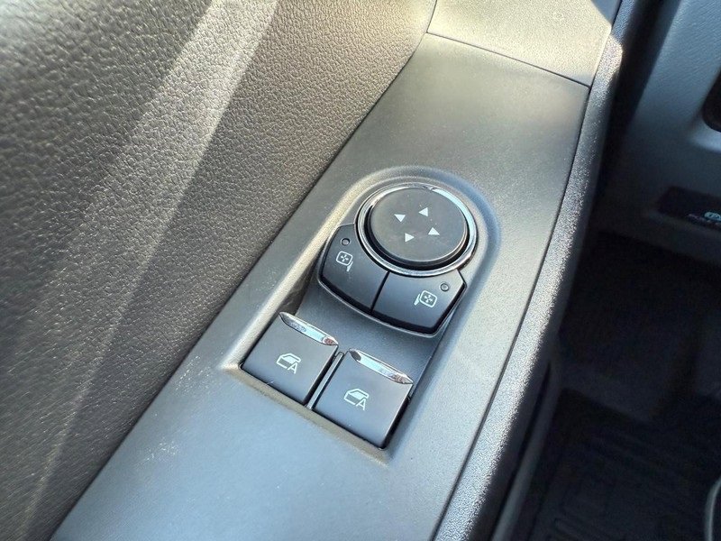 New 2025 Ford F550 4x4 Regular Cab Super Duty image 15