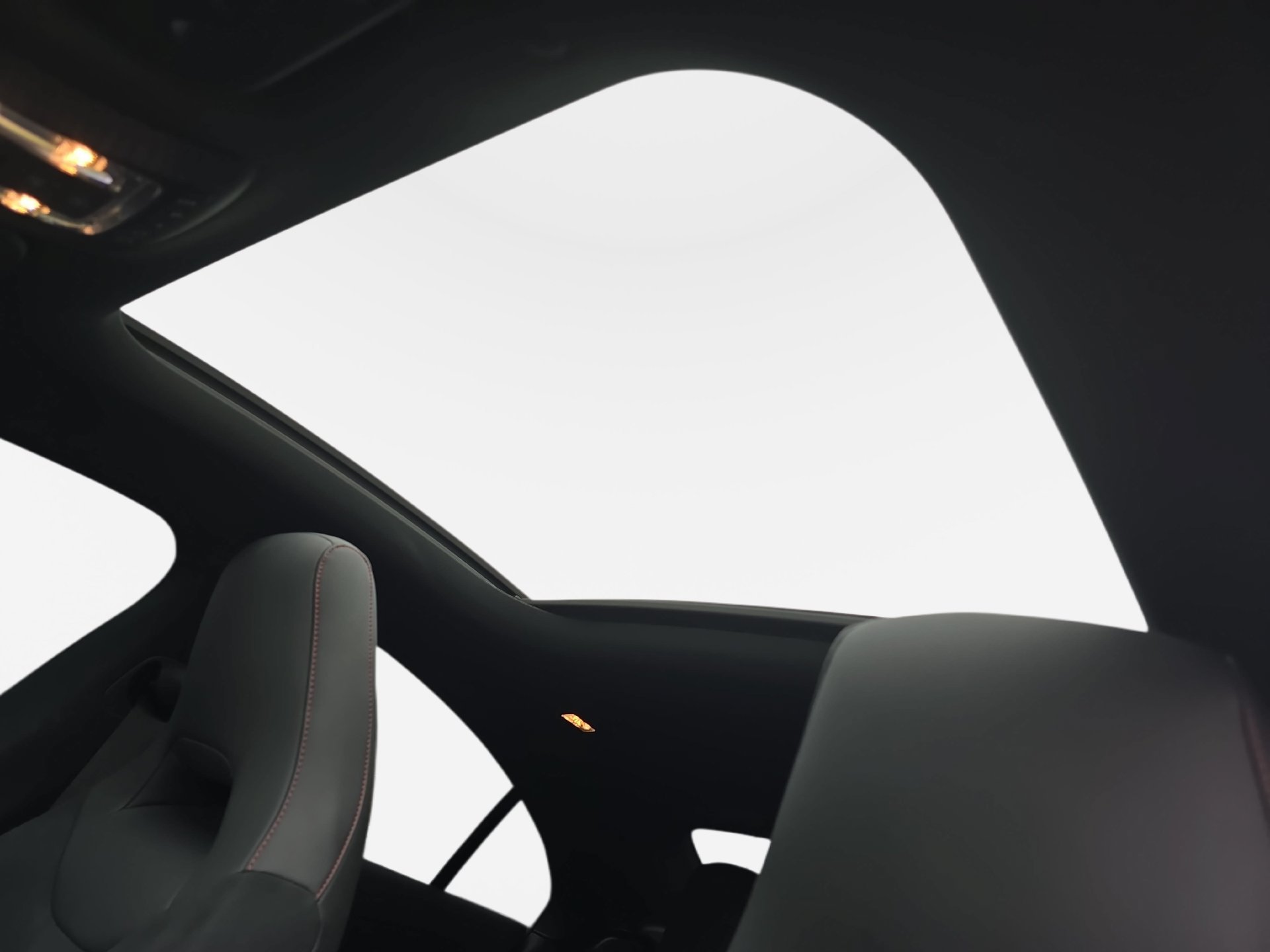 Used 2023 Mercedes-Benz CLA 250 4MATIC image 26