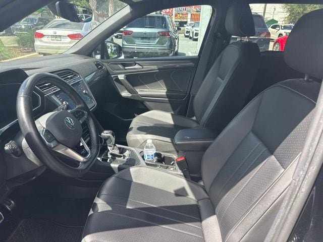 Used 2023 Volkswagen Tiguan SE R-Line FWD image 15