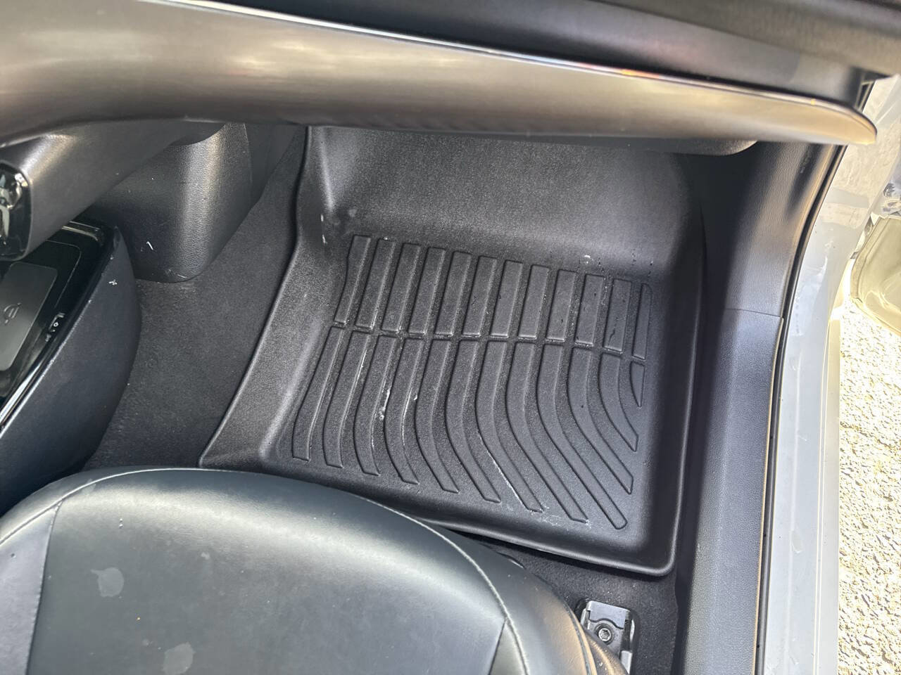 Used 2021 Toyota Prius image 16