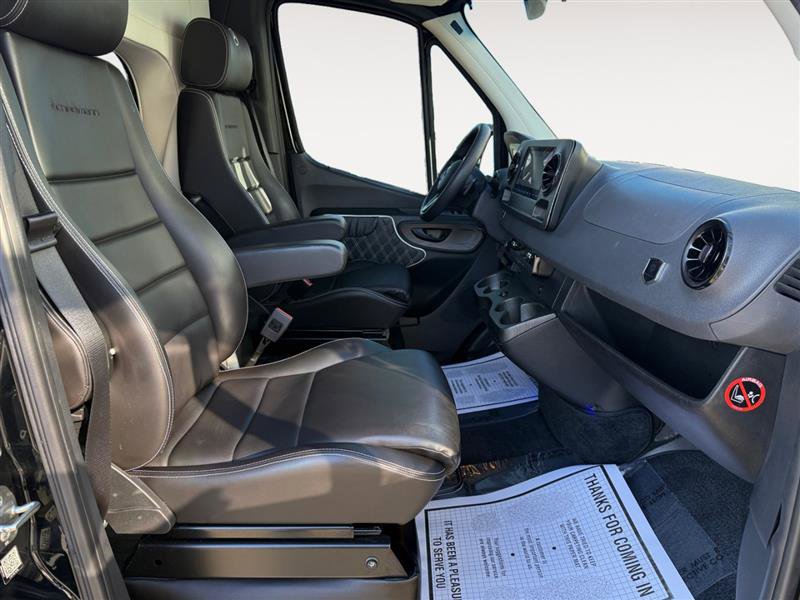 Used 2019 Mercedes-Benz Sprinter 170 image 14