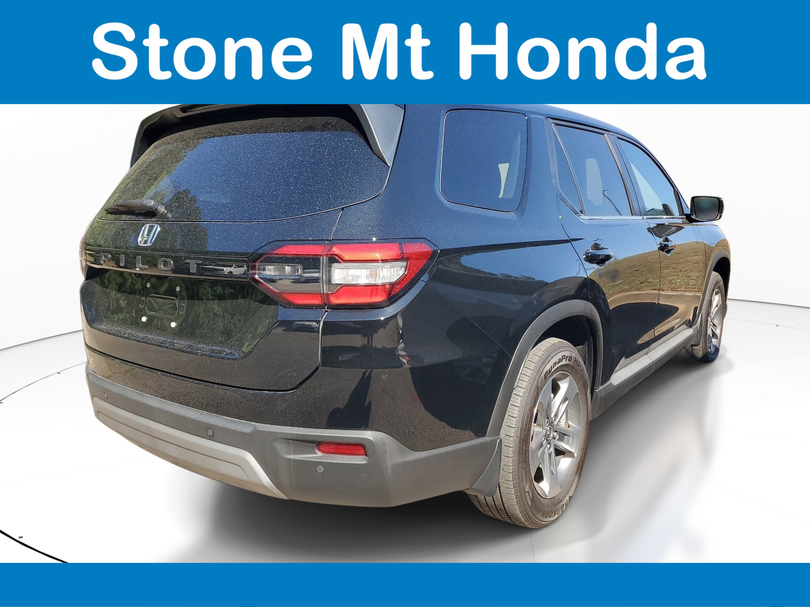 Used 2025 Honda Pilot EX-L image 10