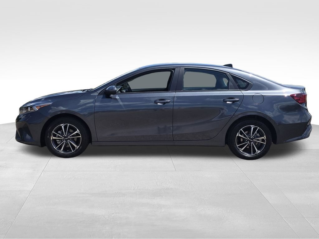 Used 2024 Kia Forte LXS FWD image 9