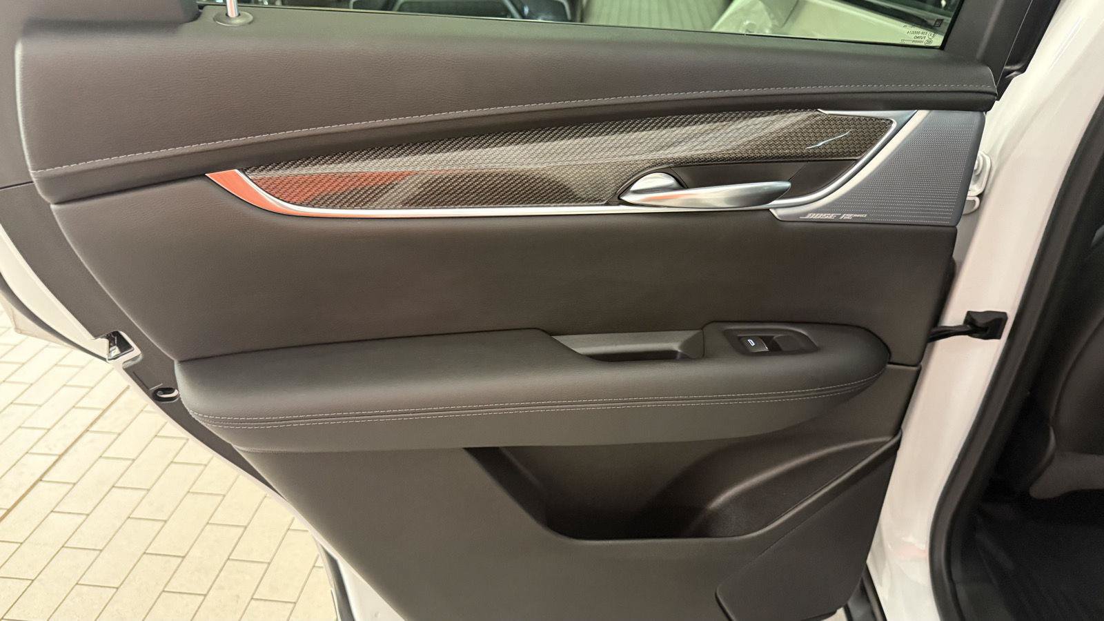 Used 2023 Cadillac XT5 Sportv w/ Technology Package AWD/4WD image 33