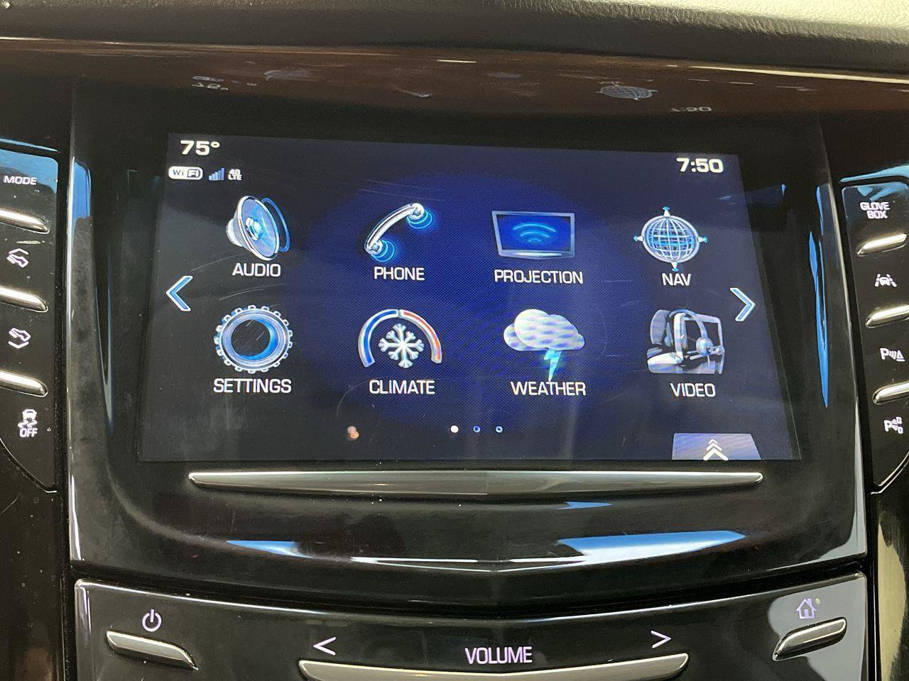 Used 2017 Cadillac Escalade Premium Luxury AWD/4WD image 23