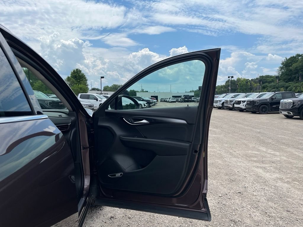 Used 2024 Buick Envision Preferred AWD/4WD image 33
