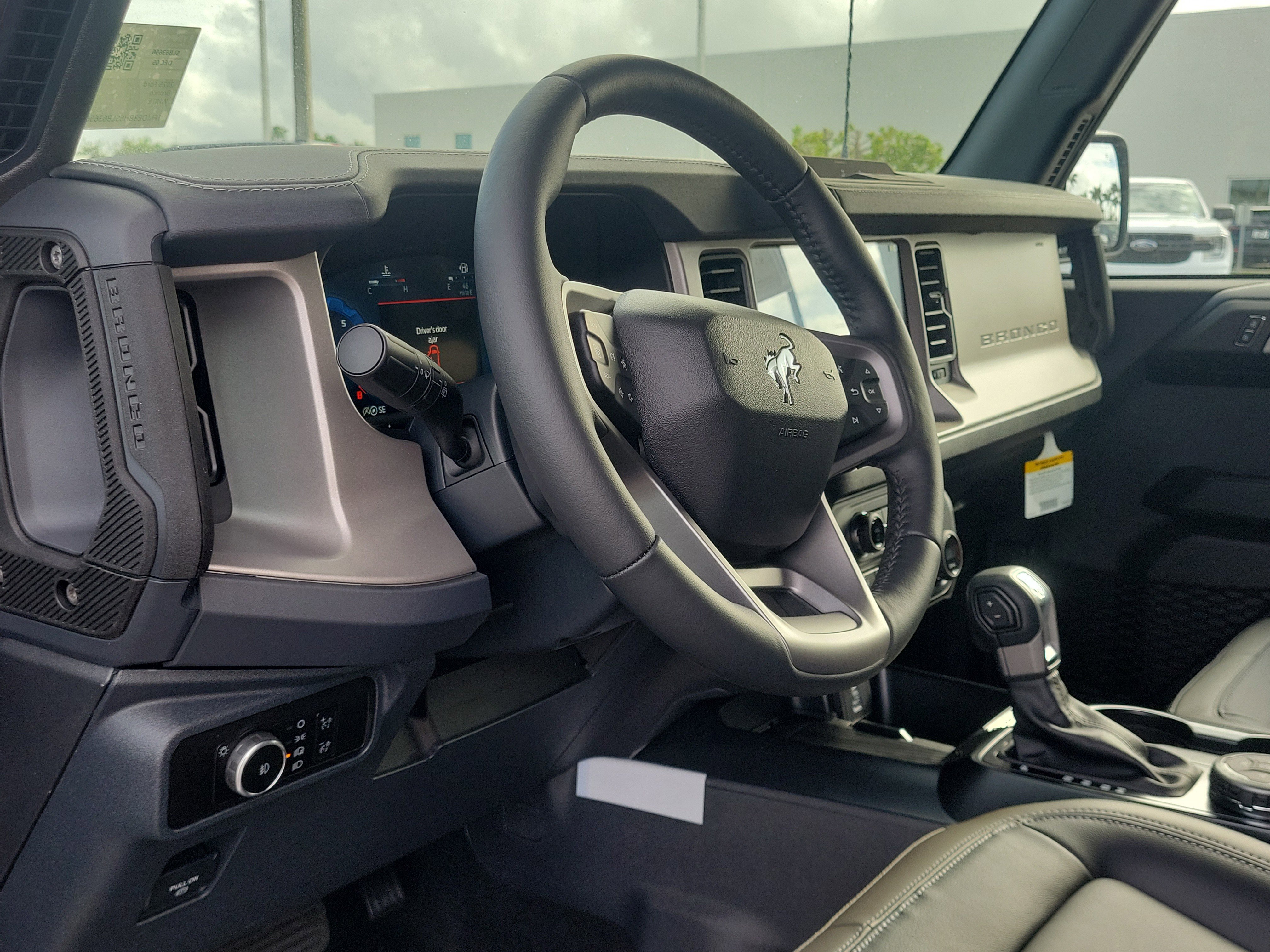 New 2025 Ford Bronco Outer Banks image 9