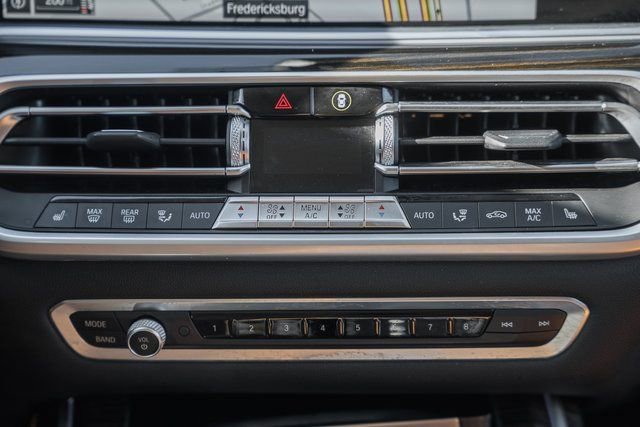 Used 2020 BMW X7 xDrive40i w/ Premium Package image 25