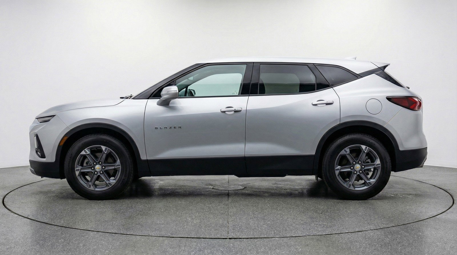 Used 2025 Chevrolet Blazer LT image 5