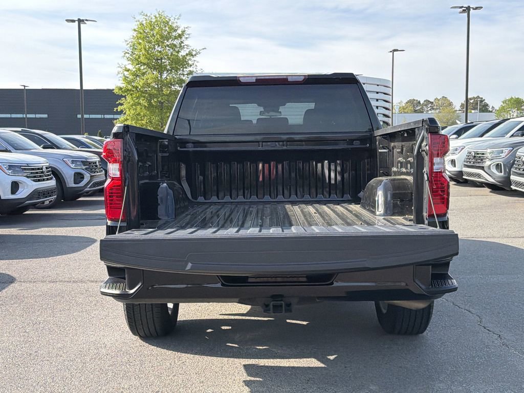 Used 2022 Chevrolet Silverado 1500 Custom AWD/4WD image 14