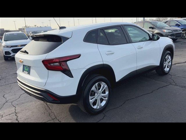 Certified 2024 Chevrolet Trax LS image 8