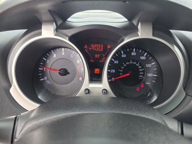 Used 2013 Nissan Juke S FWD image 24