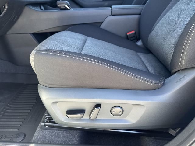 New 2026 Nissan Rogue SV w/ Cold Weather Package FWD image 28