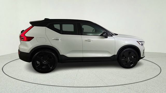 New 2026 Volvo XC40 B5 Ultra w/ Climate Package AWD/4WD image 8
