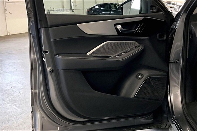 Used 2023 Acura MDX SH-AWD w/ Technology Package image 20