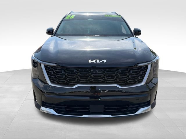 Certified 2025 Kia Sorento SX FWD image 2