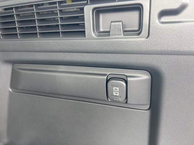 New 2025 MAZDA CX-70 Plug-In Hybrid w/ Premium Pkg image 32