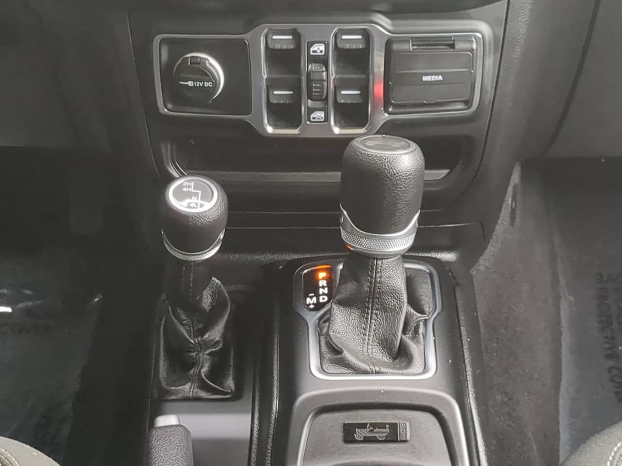 Used 2021 Jeep Wrangler Unlimited Sport AWD/4WD image 17