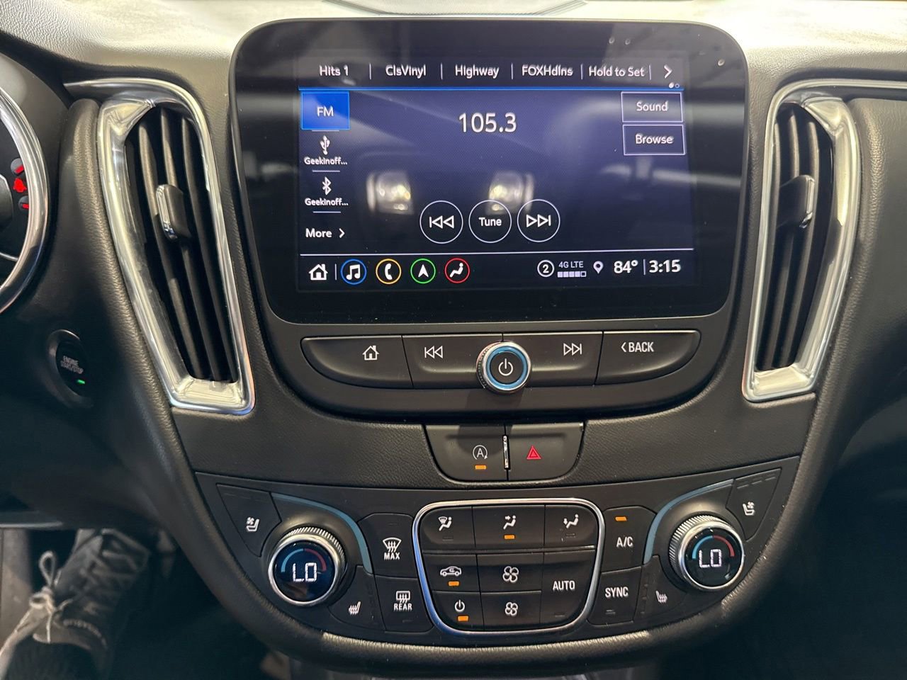 Used 2023 Chevrolet Malibu LT FWD image 24