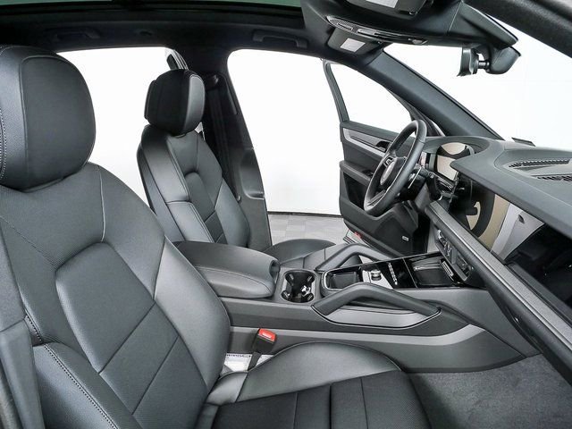 New 2026 Porsche Cayenne image 22