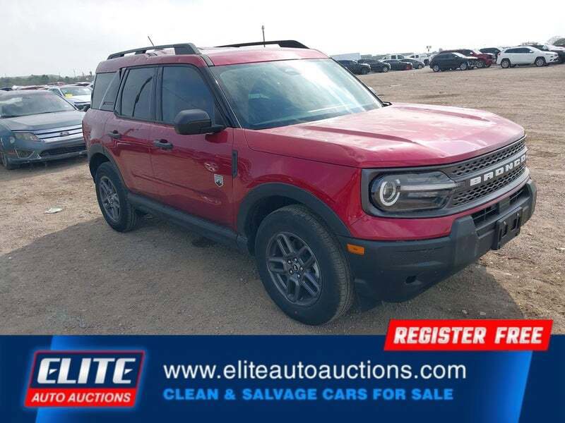 Used 2025 Ford Bronco Sport Big Bend w/ Convenience Package AWD/4WD image 2