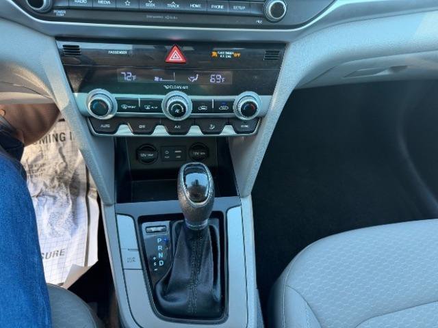 Used 2020 Hyundai Elantra SEL image 26