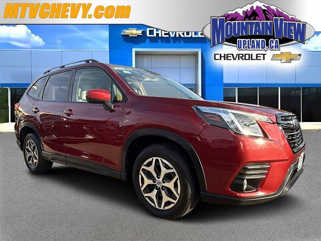 Used 2022 Subaru Forester Premium image 1
