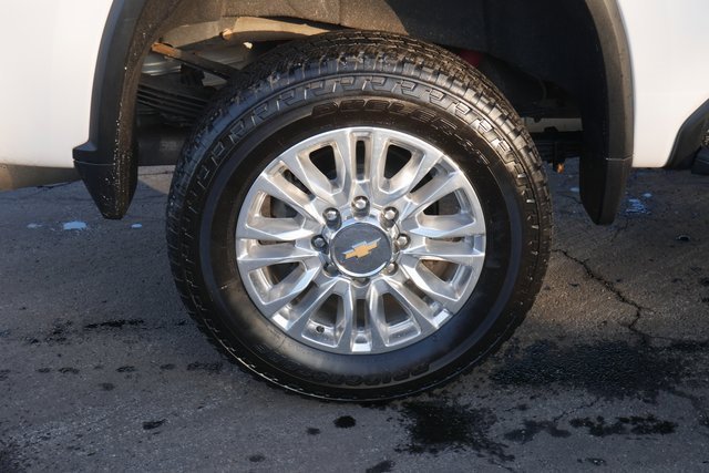 Used 2022 Chevrolet Silverado 3500 High Country w/ Safety Package II image 14