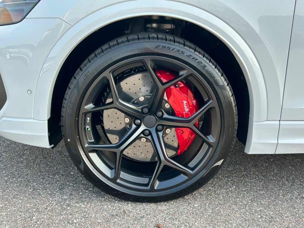New 2026 Audi RS Q8 performance image 48