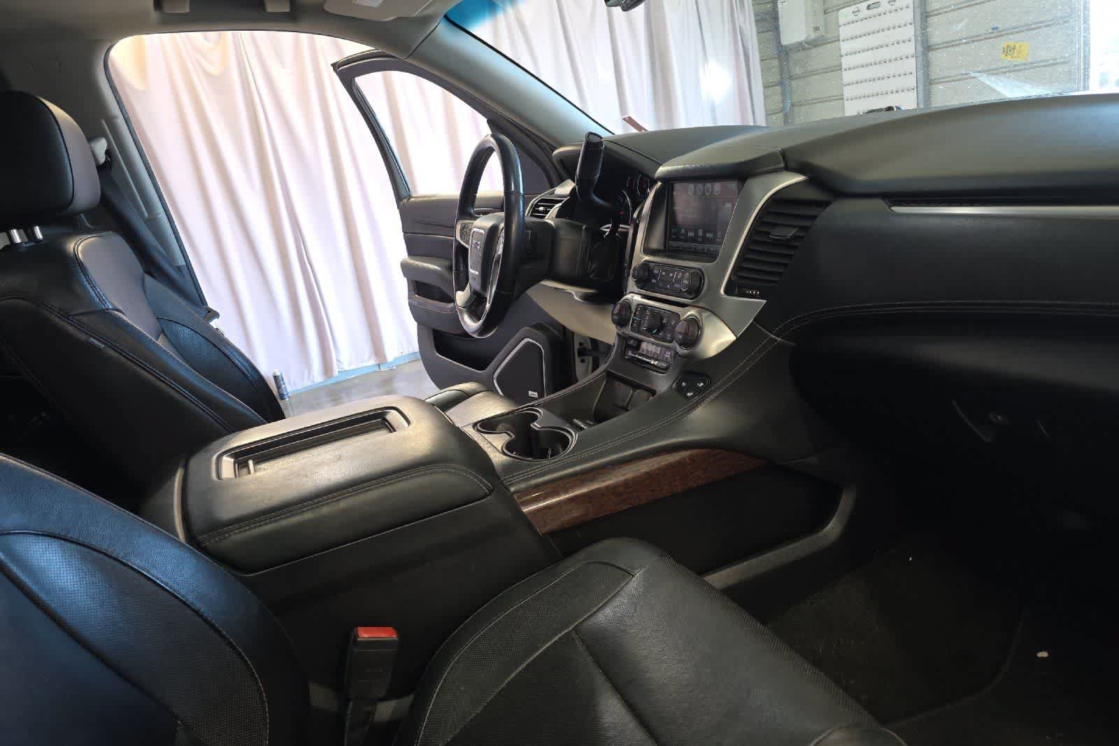 Used 2018 GMC Yukon SLT AWD/4WD image 18