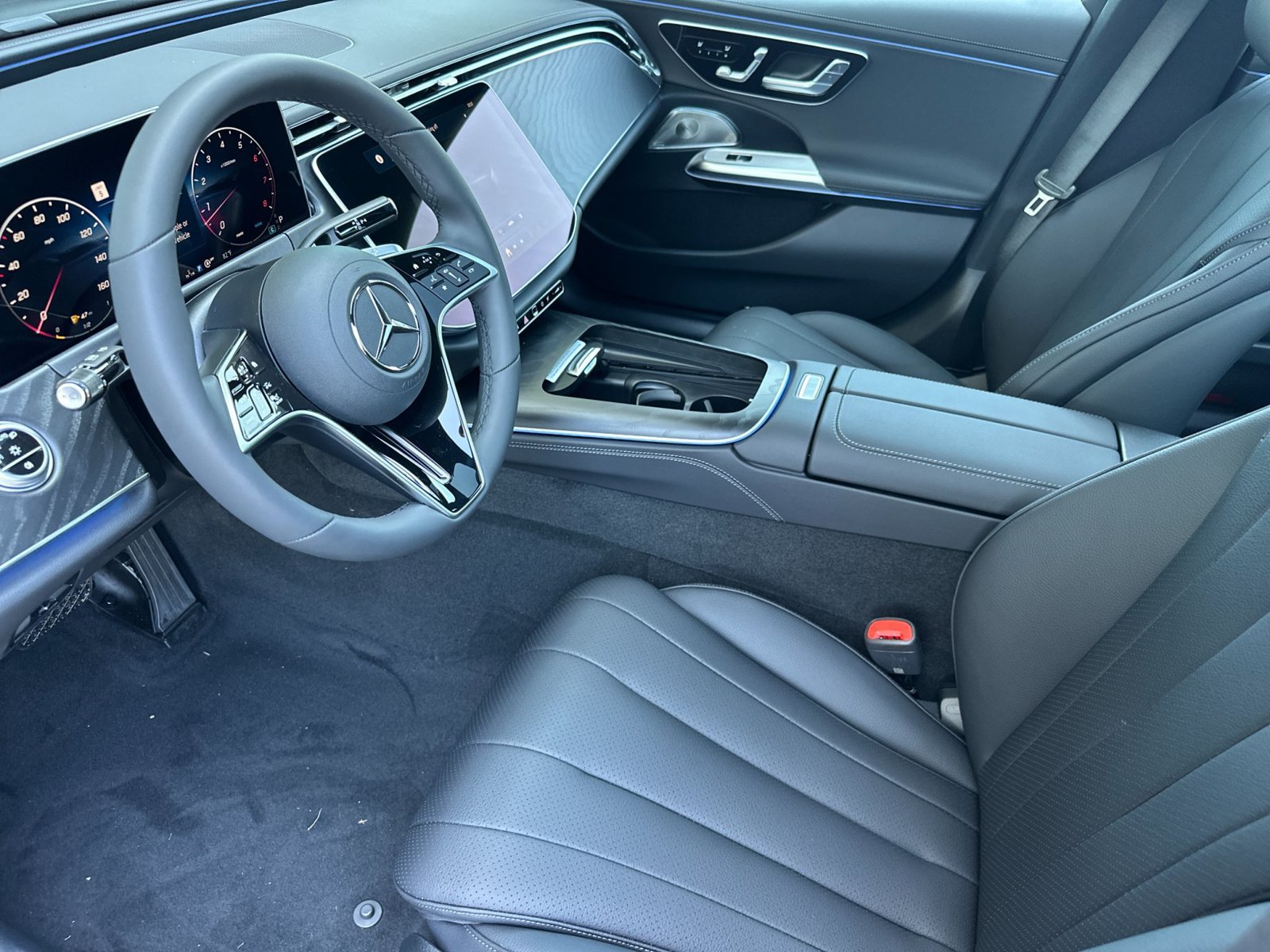 New 2027 Mercedes-Benz E 450 4MATIC Sedan image 10