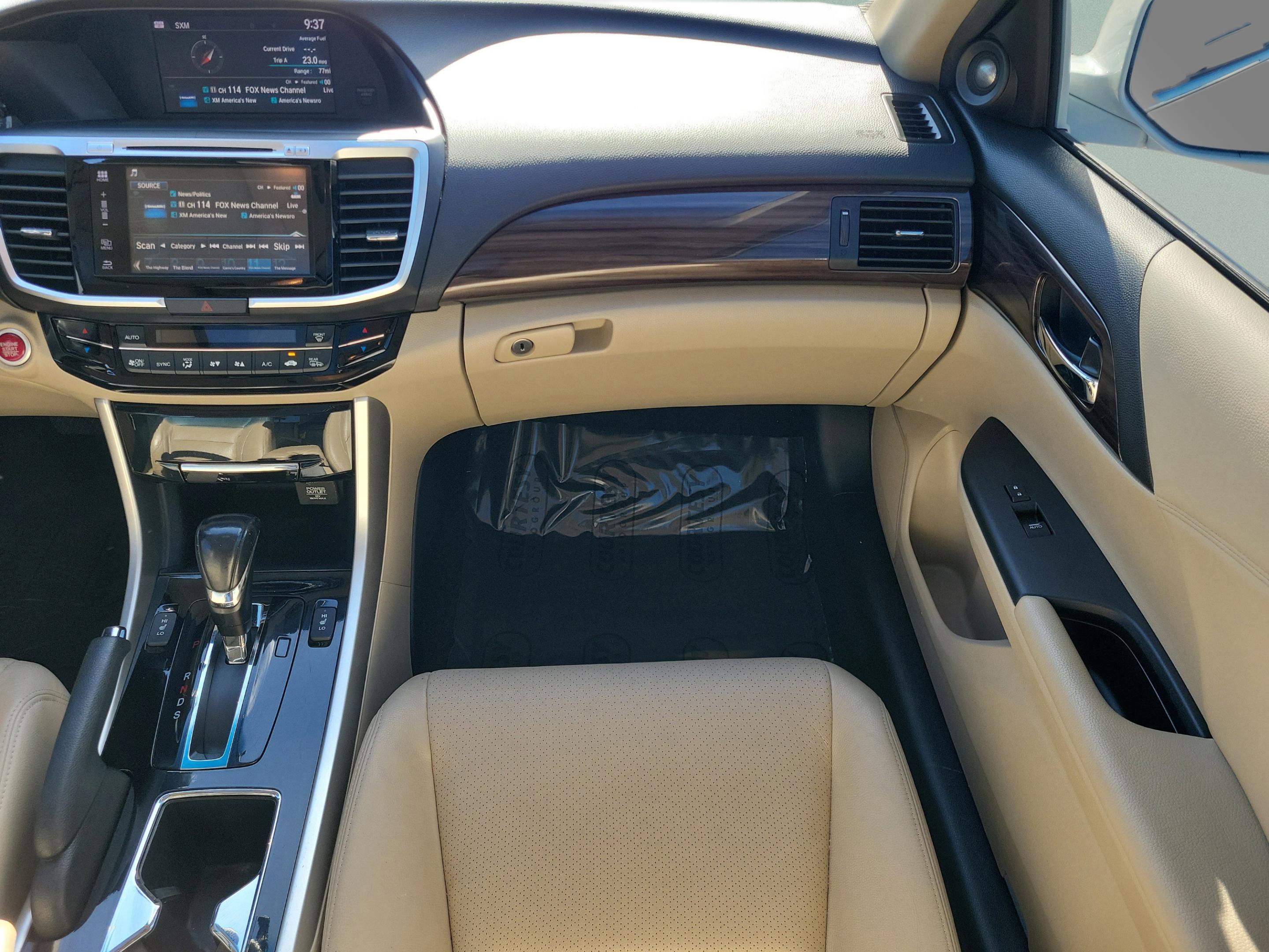 Used 2016 Honda Accord EX-L image 12