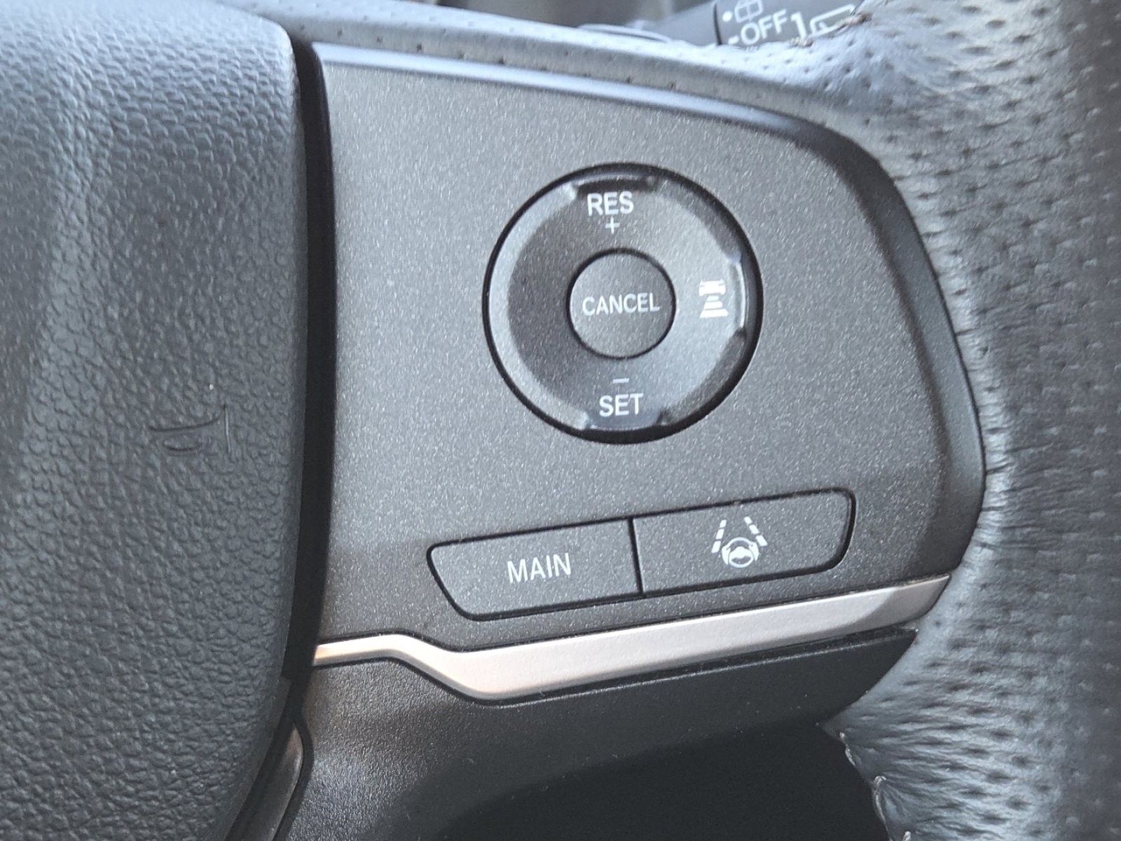 Used 2023 Honda Passport EX-L image 6