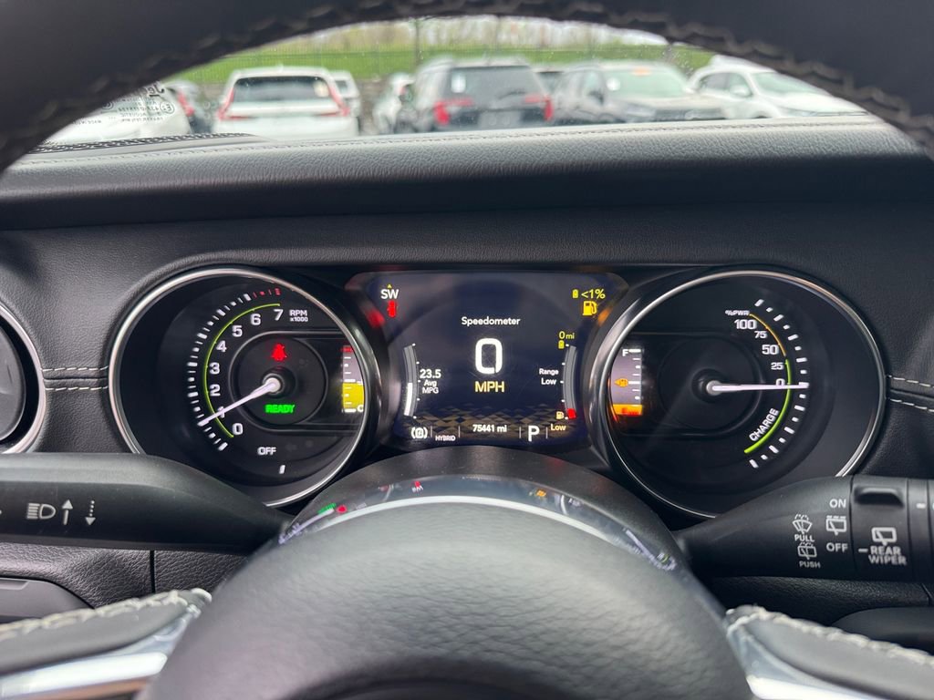 Used 2023 Jeep Wrangler Unlimited Sahara image 16