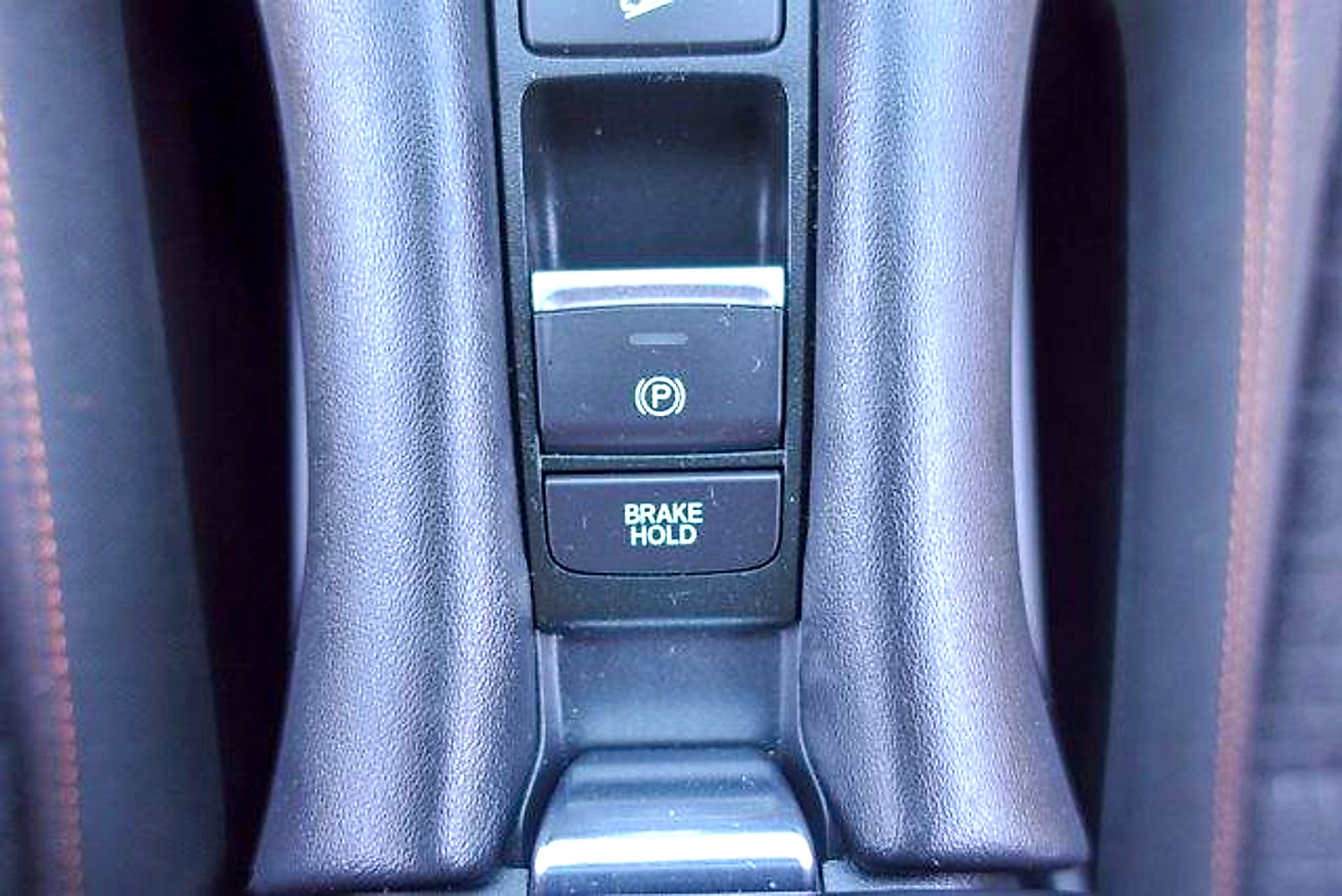 Used 2025 Honda HR-V Sport image 19